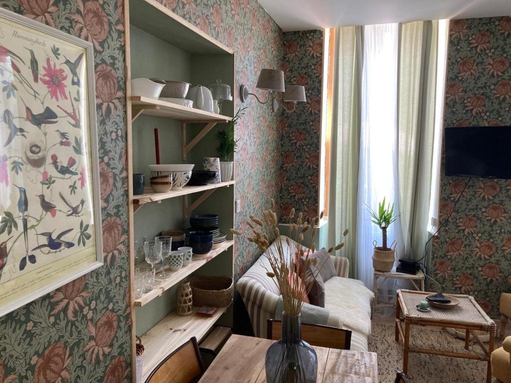 Une Maison De Famille Oloron-Sainte-Marie Zewnętrze zdjęcie